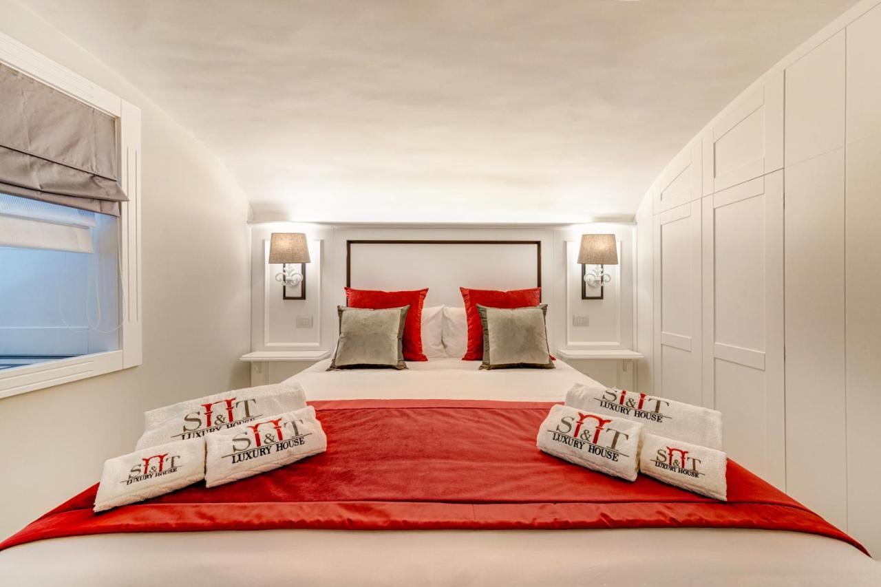 S&t Luxury House In Plebiscito Square * Naples