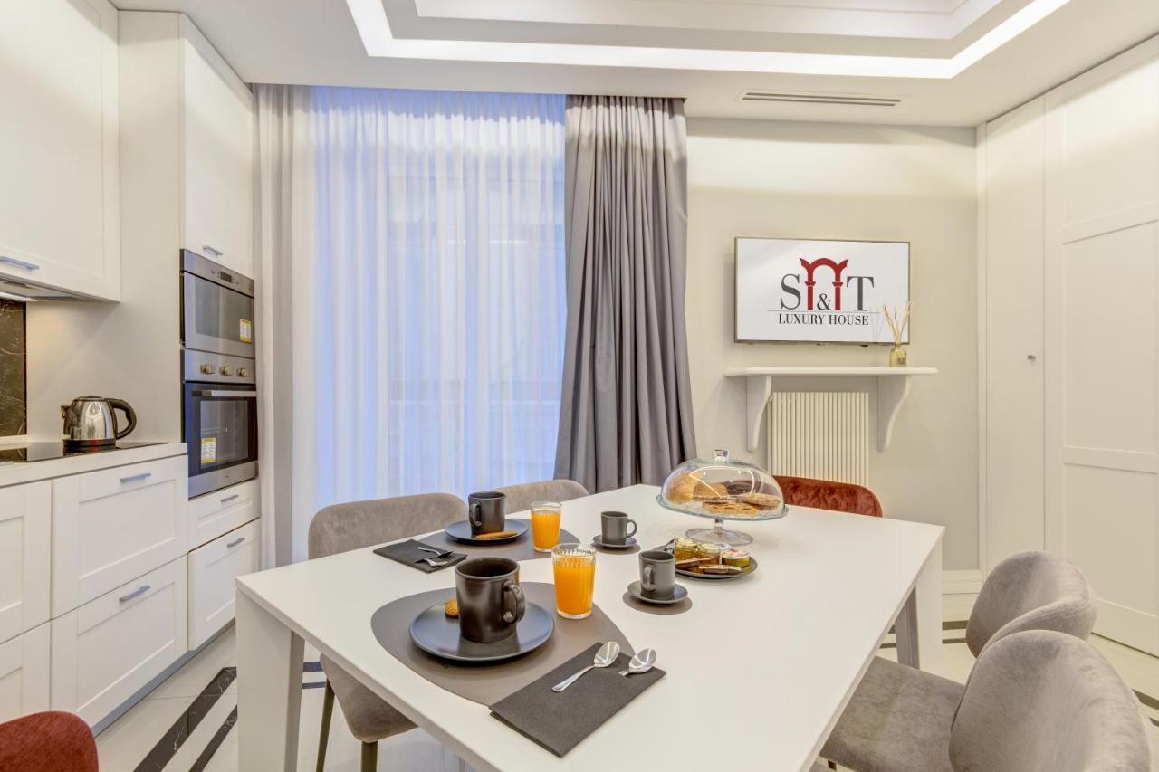 S&t Luxury House In Plebiscito Square