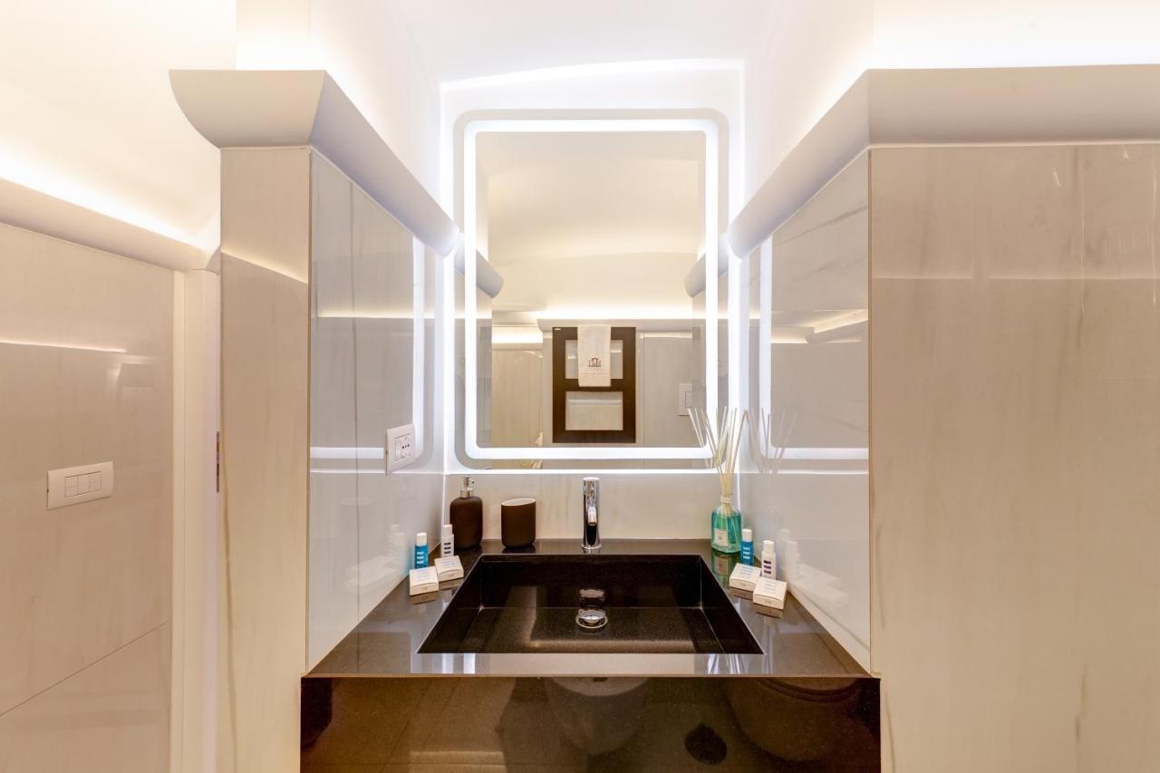 Apartment S&t Luxury House In Plebiscito Square Naples