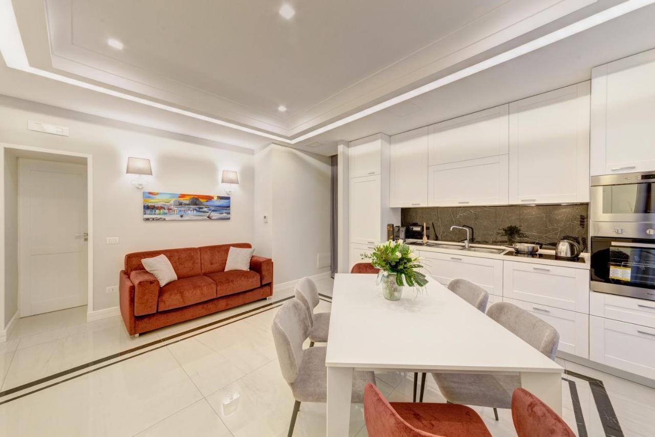 S&t Luxury House In Plebiscito Square Apartment *