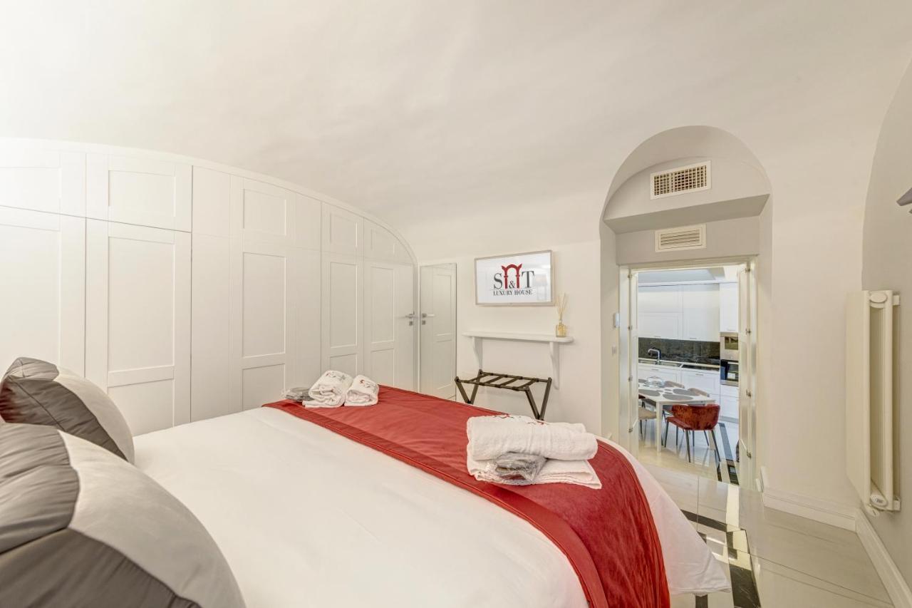 S&t Luxury House In Plebiscito Square Apartment Naples