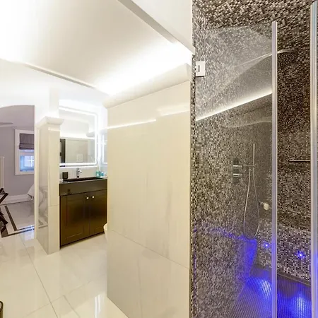 Appartamento S&T Luxury House In Plebiscito Square Napoli Esterno foto