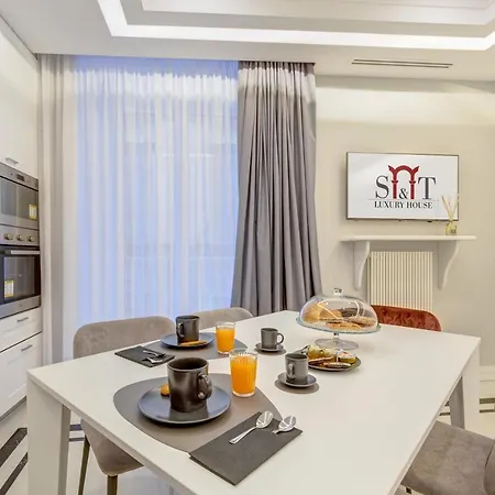 Appartamento S&T Luxury House In Plebiscito Square Napoli Esterno foto